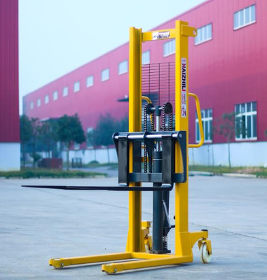 手动堆高车